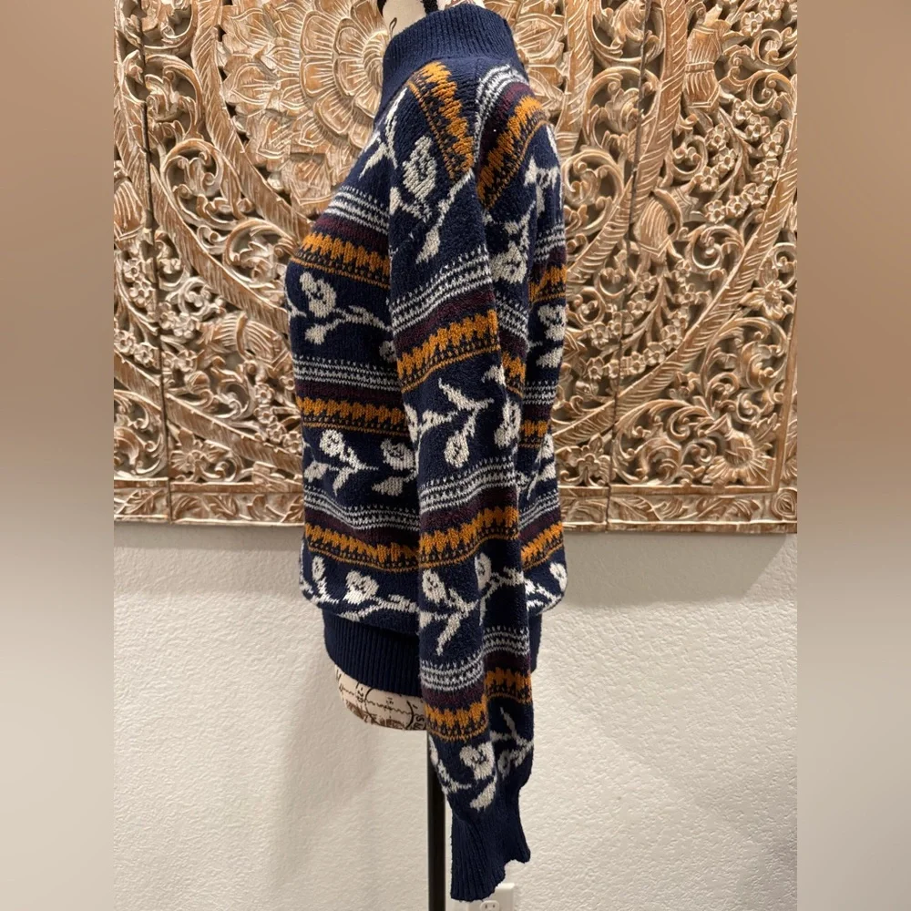 St.John’s Bay Button Back Super Soft Floral Knit Sweater- size S - Picture 4 of 9